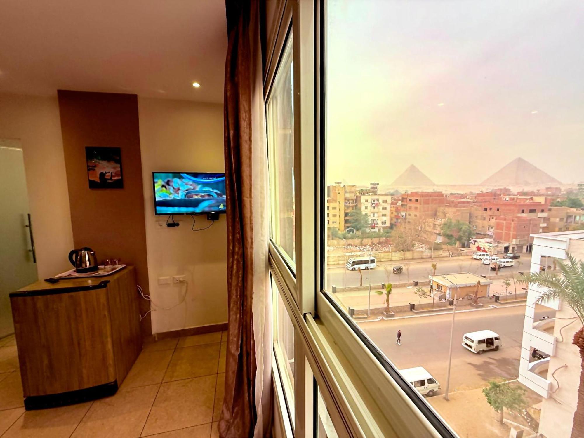 Topaz Pyramids View Inn Kafret el-Gabal Εξωτερικό φωτογραφία